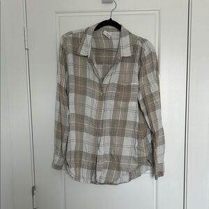GAP Beige and White Plaid Easy Button-Up Shirt